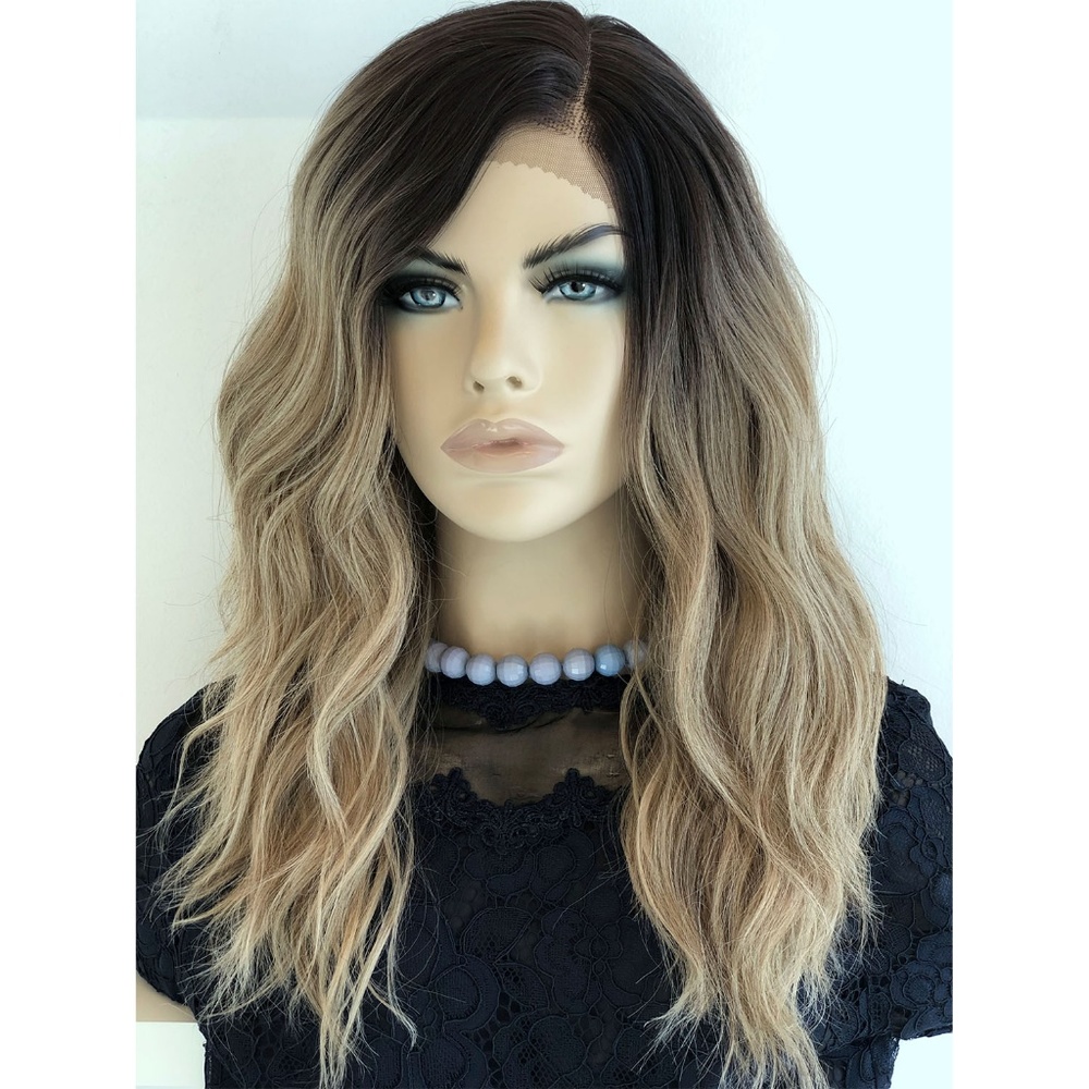 16" Ombre Ash Blonde Wig Dark Roots| Elizabeth - Picture 5 of 8